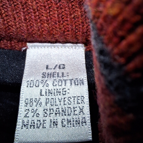 Tehama Men's Red 100% cotton Sweater in a men's size large. Pre-loved - Picture 4 of 9